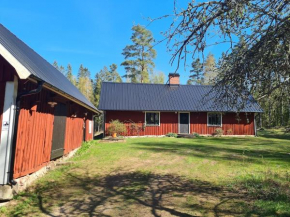 Cozy cottage in the middle of the forest in Glimåkra